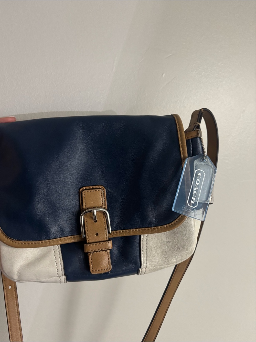 Coach Hadley Leather Field Shoulder Bag In Leather Blue Chalk F29763